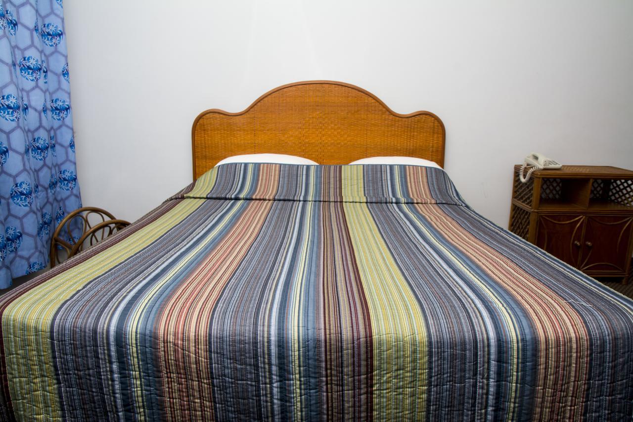 Windjammer International Cuisine & Comfort Inn Georgetown Dış mekan fotoğraf