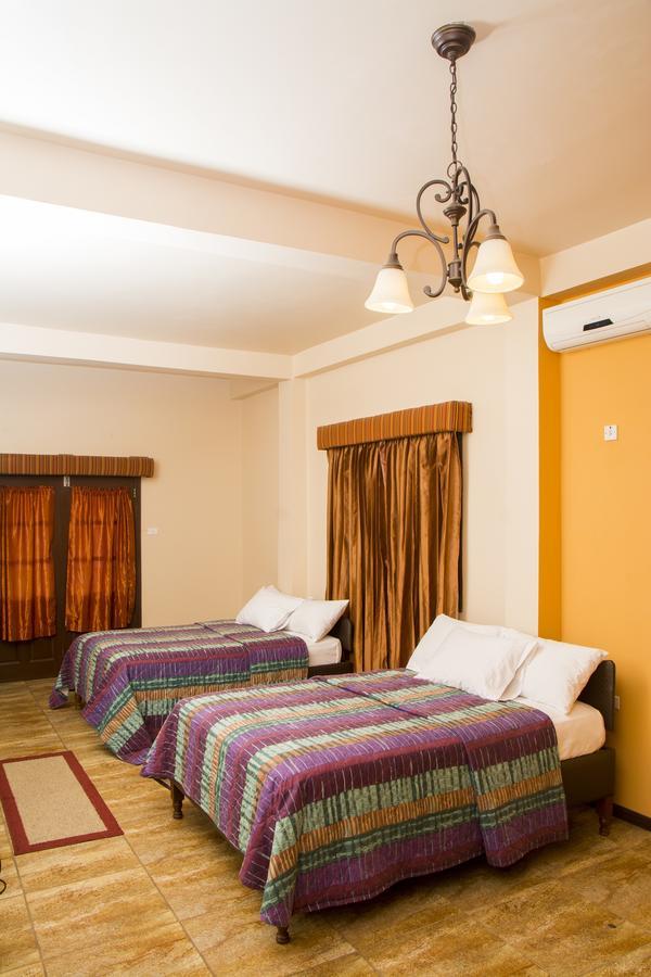 Windjammer International Cuisine & Comfort Inn Georgetown Dış mekan fotoğraf