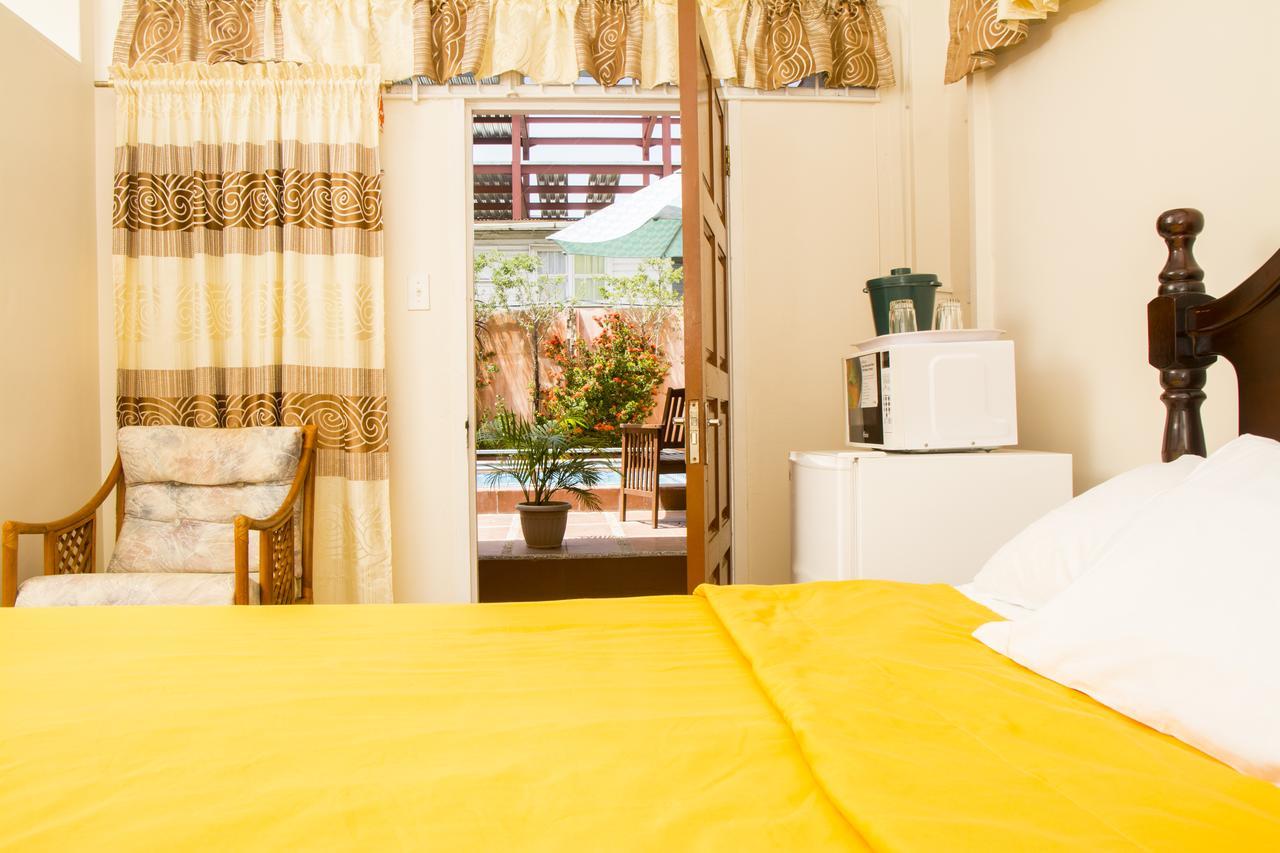 Windjammer International Cuisine & Comfort Inn Georgetown Dış mekan fotoğraf