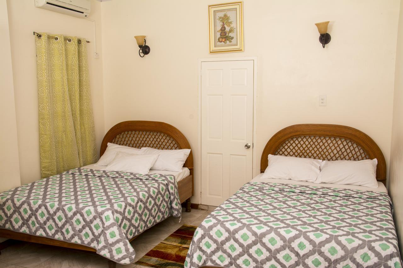 Windjammer International Cuisine & Comfort Inn Georgetown Dış mekan fotoğraf