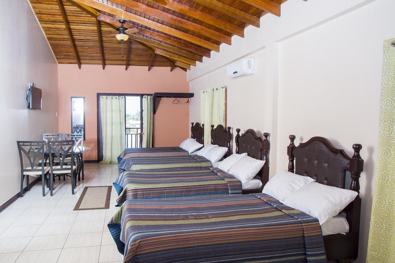 Windjammer International Cuisine & Comfort Inn Georgetown Dış mekan fotoğraf